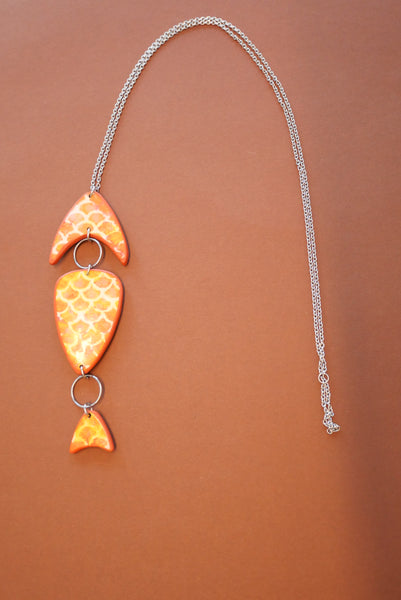 Fish long necklace