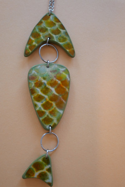 Fish long necklace
