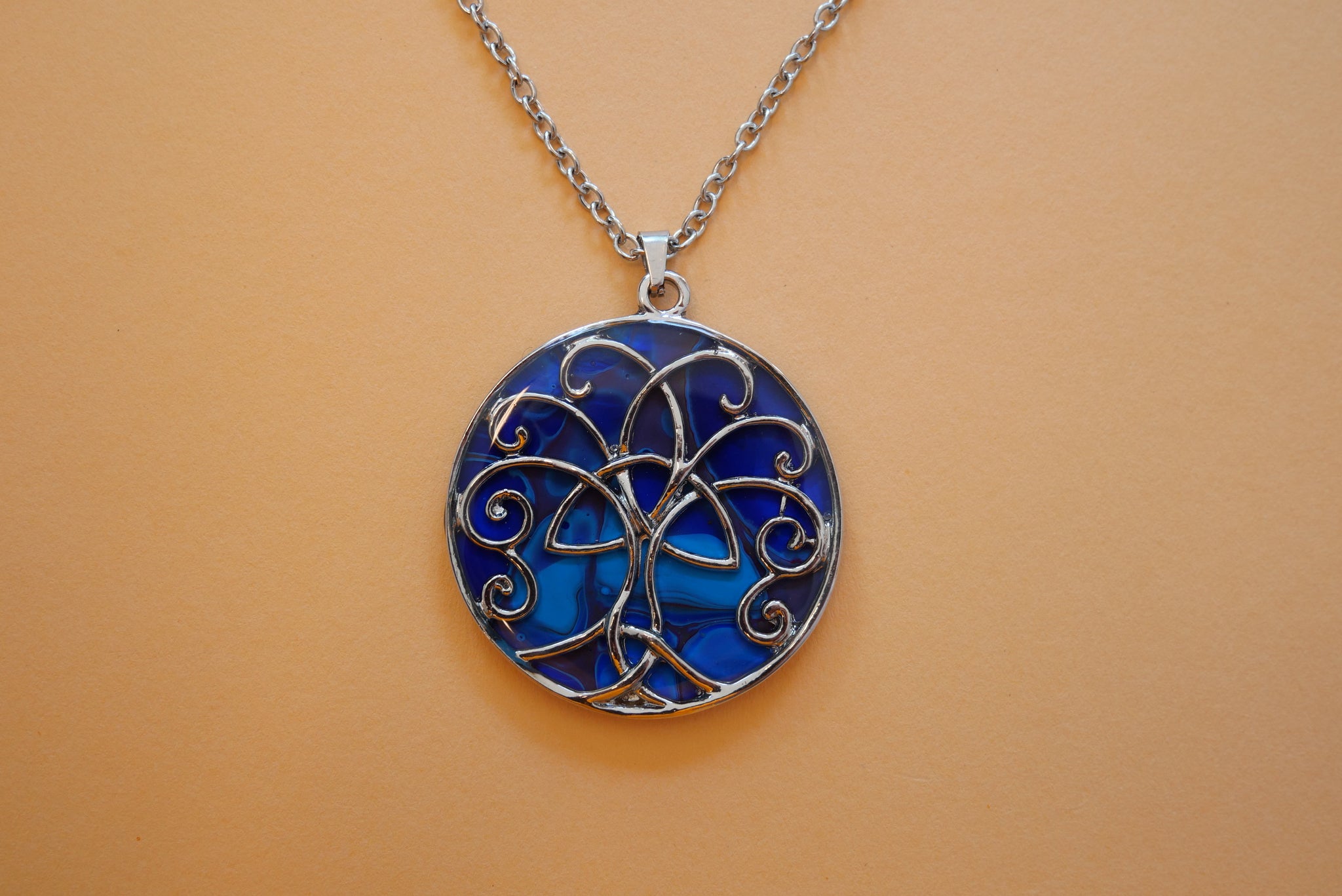 Yiggdrasil Triquetra Pendant