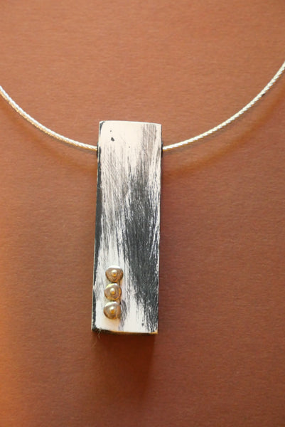 Rectangular plate choker necklace